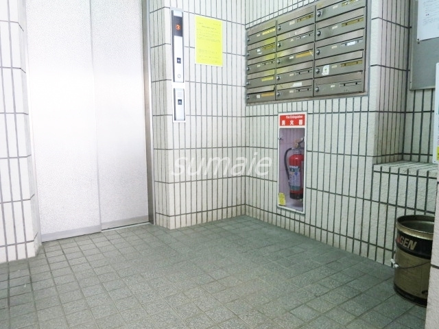 グリーンハイム赤羽のロビー|エントランス綺麗です☆