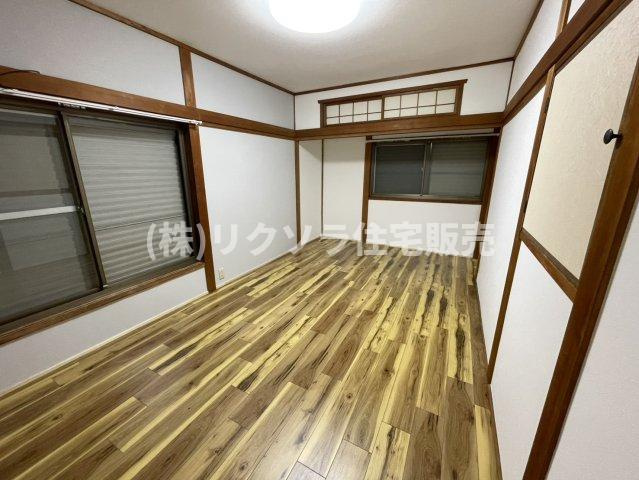 東藤田町　中古一戸建ての寝室|洋室6.0帖
■物件内覧・資金計画相談・住宅ローン相談、リフォーム相談、お問合せ受付中■
※当日・翌日のご内覧、ご相談はお電話でのお問合せがスムーズです！