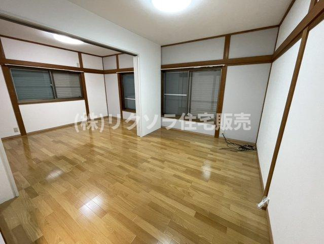 東藤田町　中古一戸建ての子供部屋|洋室6.0帖
■物件内覧・資金計画相談・住宅ローン相談、リフォーム相談、お問合せ受付中■
※当日・翌日のご内覧、ご相談はお電話でのお問合せがスムーズです！