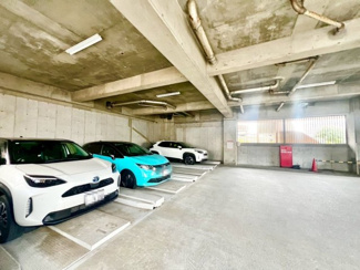 【駐車場】
