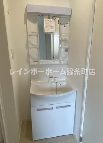 足立区梅田６丁目のアパートの洗面所