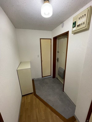 【玄関】 | オレゴンハイツ | 収納もある玄関です