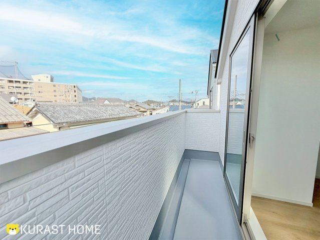京都市右京区太秦上ノ段町　新築戸建のバルコニー|3階バルコニー