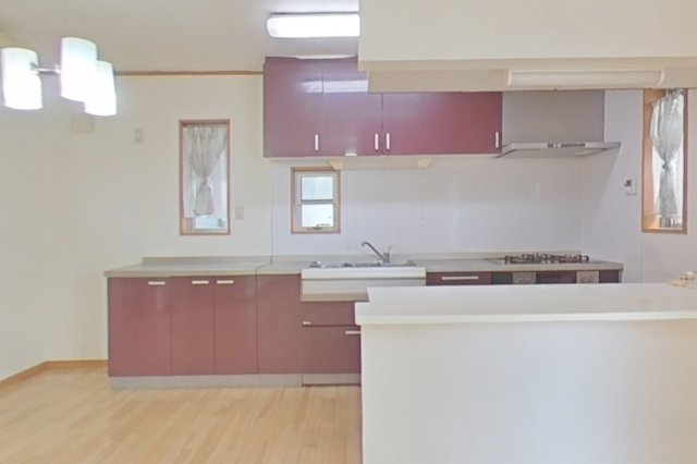 ６５９０６　本巣市上真桑中古戸建てのキッチン