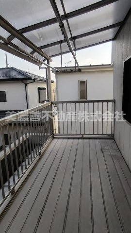 ６５９０６　本巣市上真桑中古戸建てのバルコニー