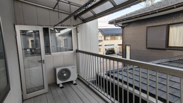 ６５９０６　本巣市上真桑中古戸建てのバルコニー