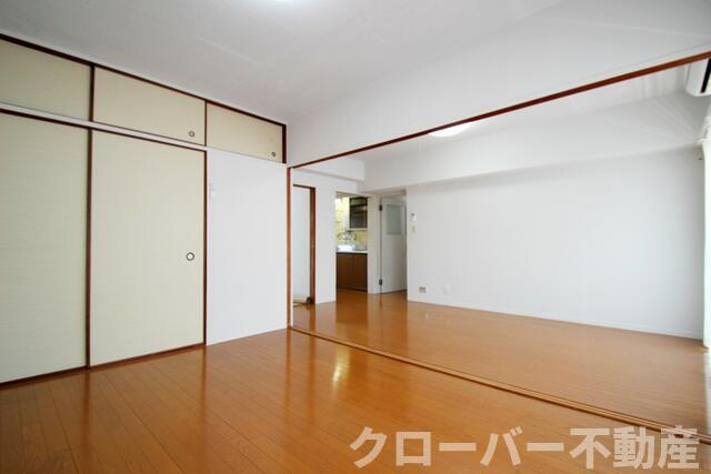 京都東山４０５棟の居間・リビング