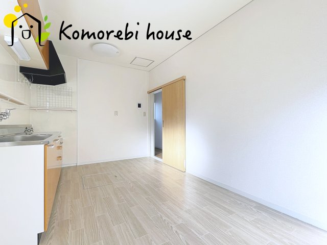 比企郡川島町八幡　中古一戸建ての居間・リビング|26.2.6撮影済み