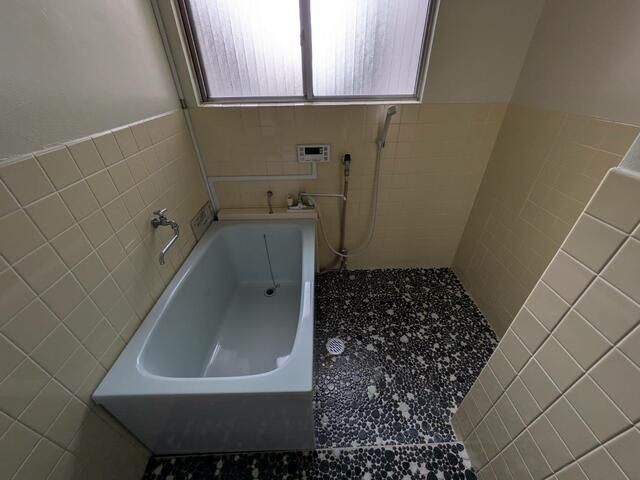 サンライズ小松の浴室