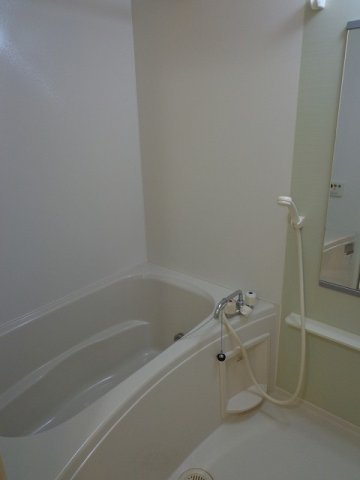 フィオーレＢの浴室