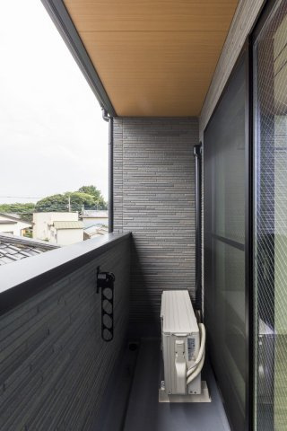 L Luce岩槻のバルコニー