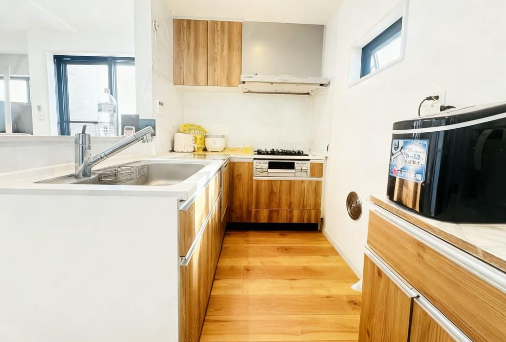 大田区南馬込4丁目　中古戸建のキッチン|現地ご見学希望・資料請求などお気軽にお問い合わせ下さい！
03-5990-5201