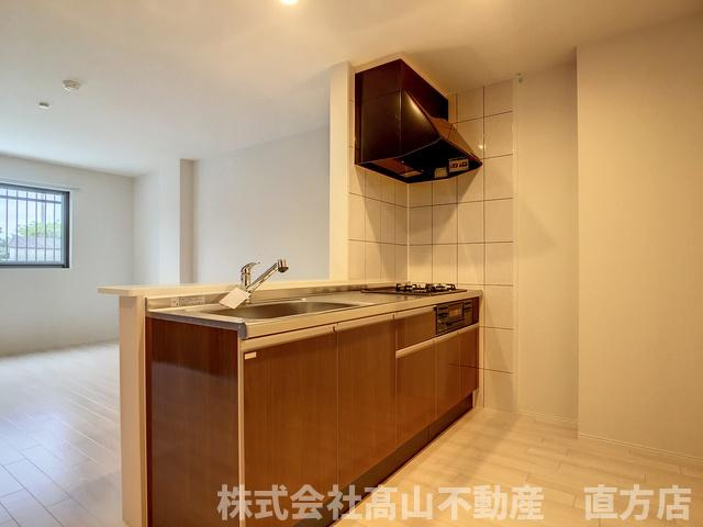 直方市大字感田の賃貸マンションのキッチン