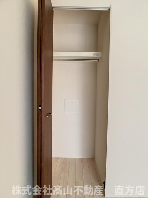 直方市大字感田の賃貸マンションの収納