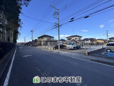 【前面道路含む現地写真】 | LiveleGarden.S下野烏ケ森　2号棟 | 前面道路含む現地写真