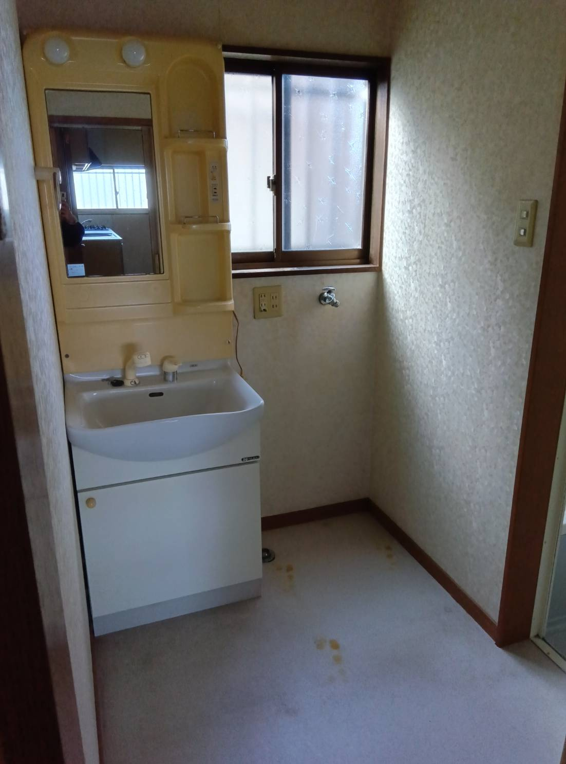 中古戸建　小山市間々田の独立洗面台
