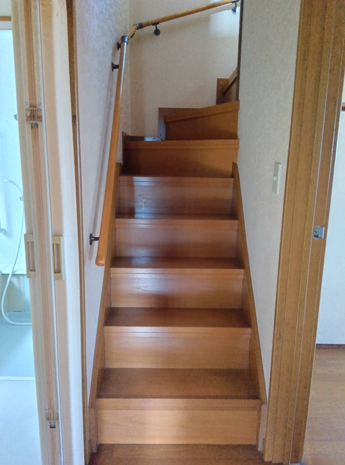中古戸建　小山市間々田の内装|階段