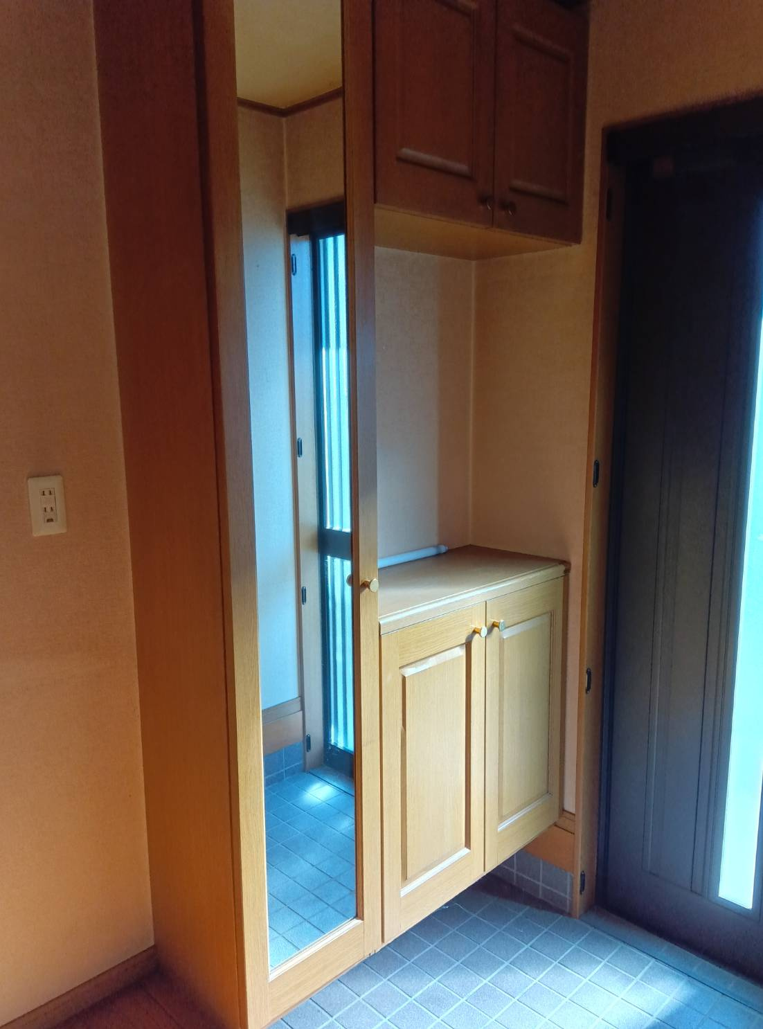 中古戸建　小山市間々田の玄関
