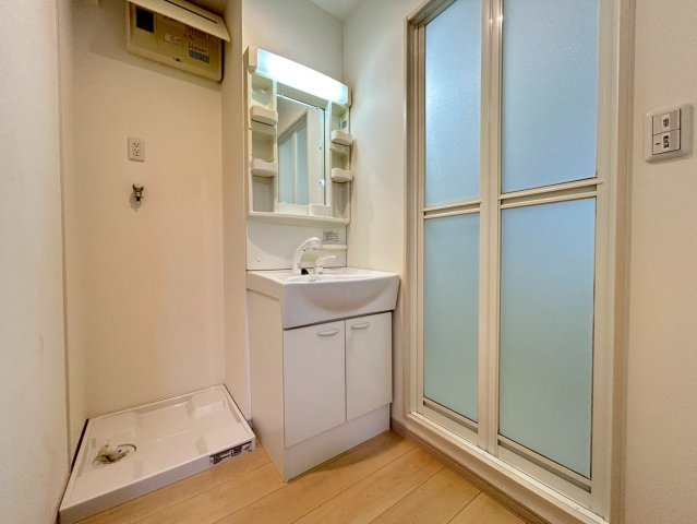 【洗面所】