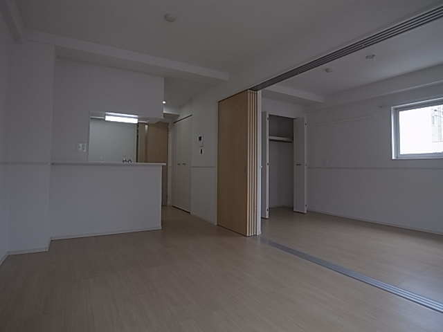 神戸市兵庫区塚本通２丁目の賃貸マンションの居間・リビング|リビング