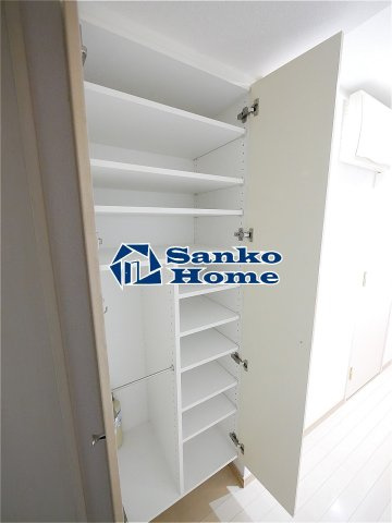 サンスタレ浅草の収納