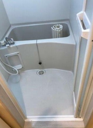 BRITISH PLUMの浴室