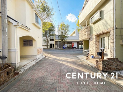 【前面道路含む現地写真】 | 前面道路含む現地写真です