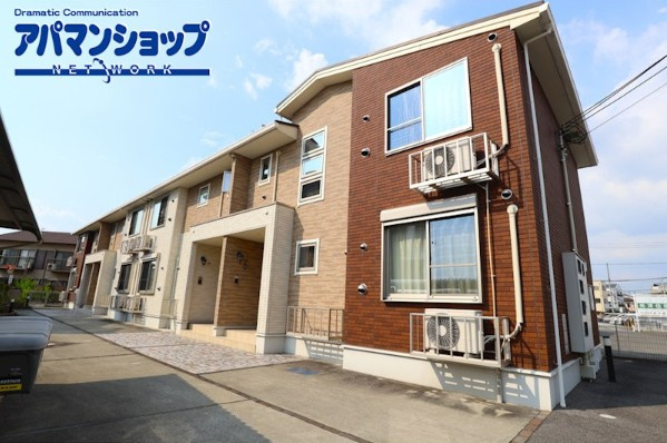 レーベ大和小泉の外観