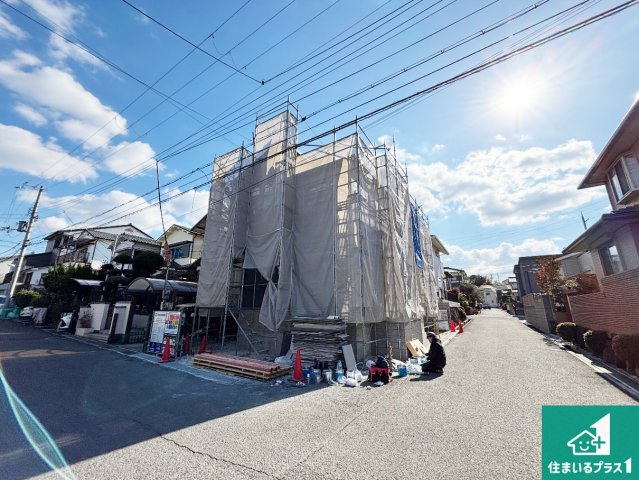 寝屋川市太秦中町　新築一戸建て