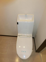 温水洗浄便座付トイレ