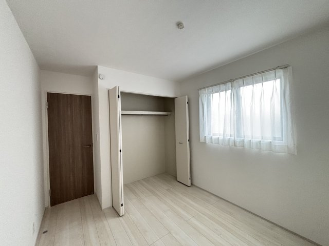 港区名四町｜名古屋市の戸建ならホームアップの洋室|全室収納付き