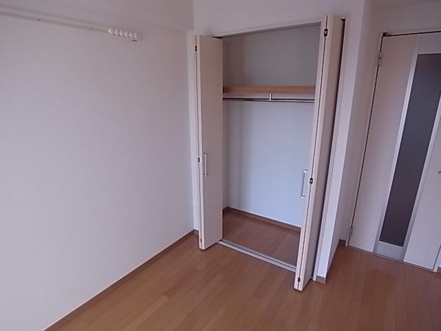 神戸市兵庫区永沢町４丁目の賃貸マンションの収納|クローゼット