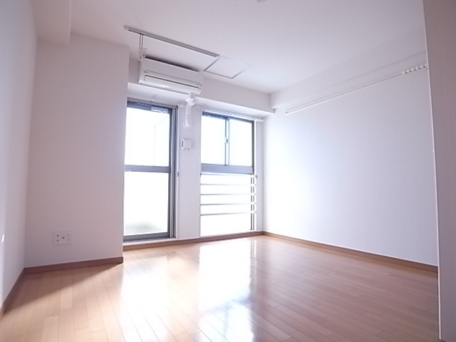 神戸市兵庫区永沢町４丁目の賃貸マンションの内装|室内