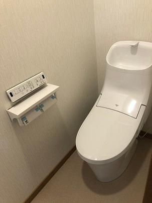 モン・シャトー楼門前