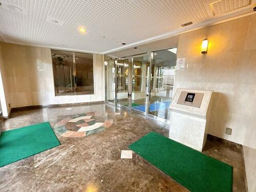 ランフォルセ楠葉ガーデンベニューのエントランス|■物件内覧・資金計画相談・住宅ローン相談、リフォーム相談、お問合せ受付中■
※当日・翌日のご内覧、ご相談はお電話でのお問合せがスムーズです！