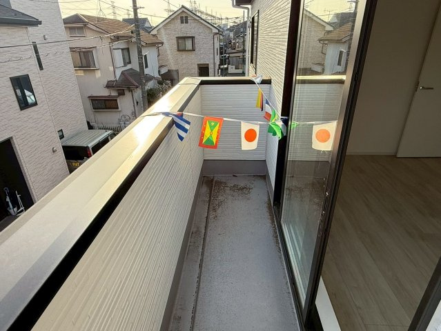 川越市むさし野1期　新築一戸建て　1号棟のバルコニー|開放的で明るい空間を演出してくれるバルコニーです