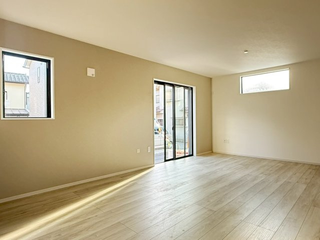 川越市むさし野1期　新築一戸建て　1号棟の居間・リビング|ゆったり過ごせる居間です