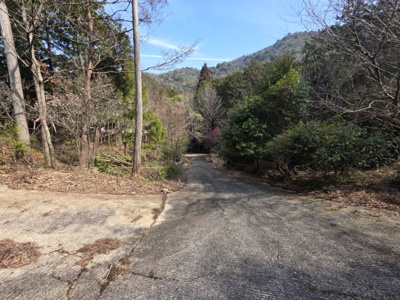 【前面道路含む現地写真】 | 多可町八千代区下野間資材置場