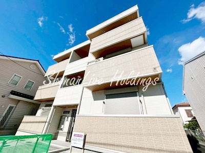 茅ヶ崎市東海岸北２丁目のアパートの外観