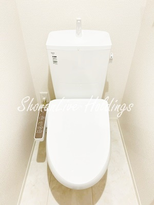 茅ヶ崎市東海岸北２丁目のアパートのトイレ