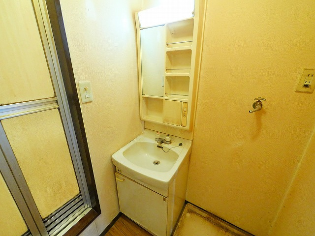 ラポールの洗面所|忙しい朝には欠かせない洗面所です