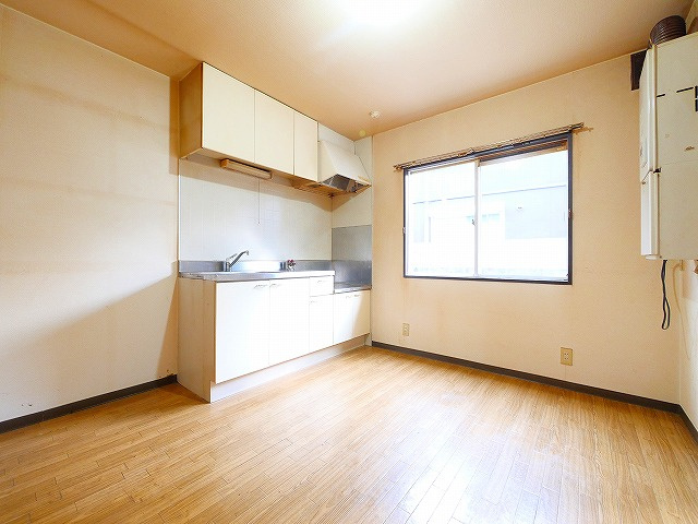 ラポールの居間・リビング|こちらのリビングで趣味の時間をお楽しみください