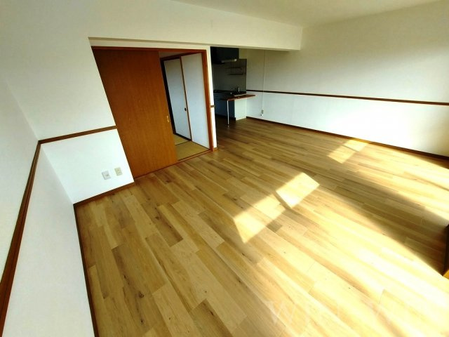 パークシティーたかし Bの居間・リビング|イメージ（同施工会社同一モデルの写真です）