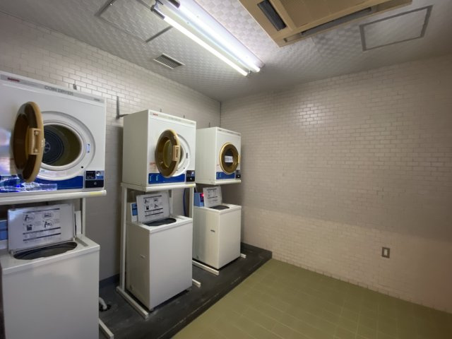 ライオンズマンション熱海マリンビューのその他共用部分|コインランドリー