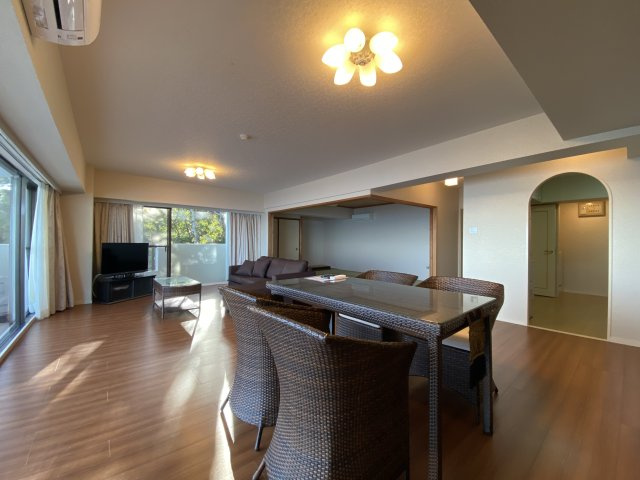 ライオンズマンション熱海マリンビューの居間・リビング