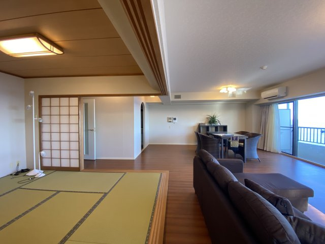 ライオンズマンション熱海マリンビューの居間・リビング|和室 10帖