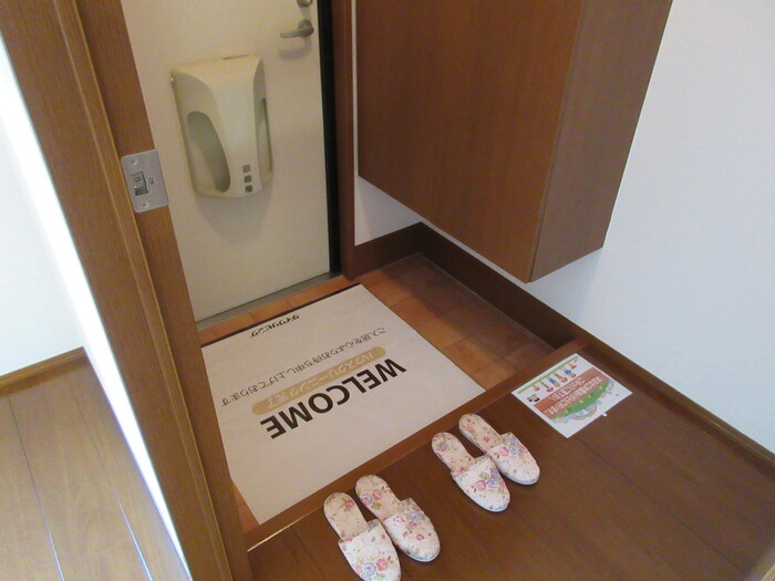 Notre Maison Ⅰ･Ⅱ　Ⅰの玄関