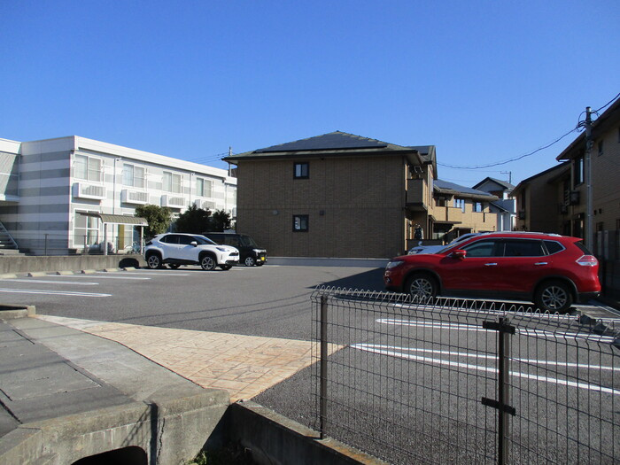 Notre Maison Ⅰ･Ⅱ　Ⅰの駐車場