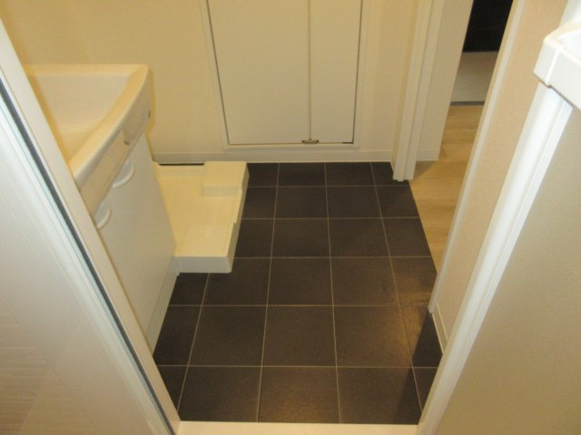 YKハイツ中崎の洗面所