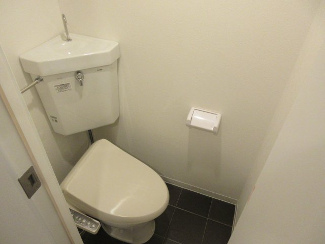 YKハイツ中崎のトイレ